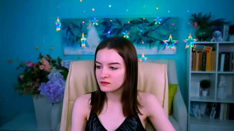 kelliebanshe online show from April 14, 4:29 am