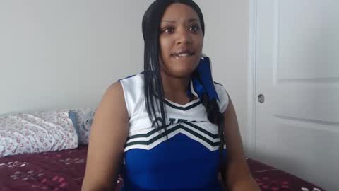 Snapshot of kelliecapri chatting on December 29, 8:58 pm Kellie online show from December 29, 8:58 pm