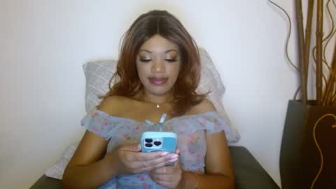 Snapshot of kelliecapri chatting on November 29, 6:16 am Kellie online show from November 29, 6:16 am