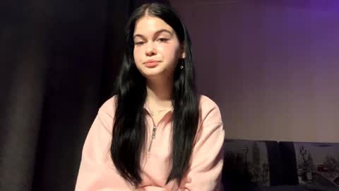 Bella online show from April 2, 3:42 pm