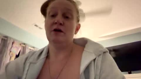 kellilyn10 online show from April 1, 5:52 am