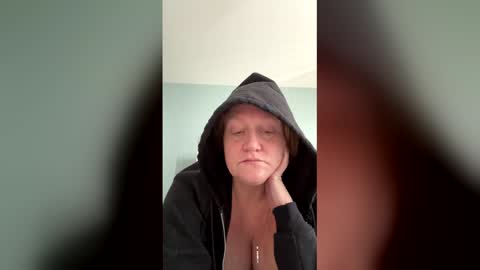 kellilyn1081187 online show from March 27, 2:39 pm