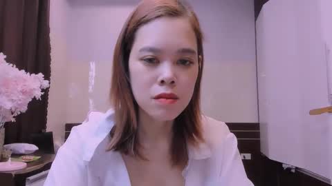 Kelly online show from April 6, 2:42 am