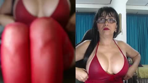 Snapshot of kelly_squirting chatting on April 29, 1:43 am KELLY online show from April 29, 1:43 am