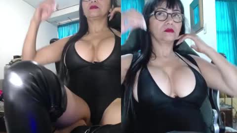 Snapshot of kelly_squirting chatting on May 25, 1:28 pm KELLY online show from May 25, 1:28 pm
