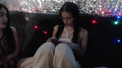 Snapshot of kellyandkataleya chatting on February 16, 2:09 am kelly  kata Lovense is on PVT ALWAYS OPEN  online show from February 16, 2:09 am