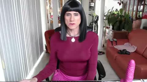 Snapshot of kellyannelynn chatting on January 5, 5:09 pm kellyanne Lynn but please call me fucktoy online show from January 5, 5:09 pm