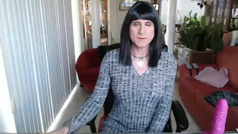 Snapshot of kellyannelynn chatting on January 22, 5:17 pm kellyanne Lynn but please call me fucktoy online show from January 22, 5:17 pm