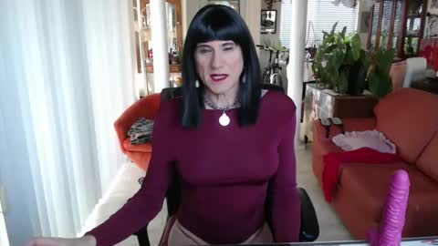 Snapshot of kellyannelynn chatting on February 1, 5:05 pm kellyanne Lynn but please call me fucktoy online show from February 1, 5:05 pm