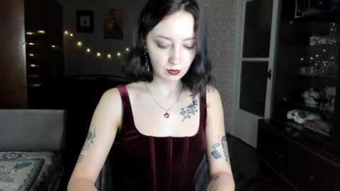 Snapshot of kellydark0111 chatting on January 24, 9:26 pm Mistress  online show from January 24, 9:26 pm