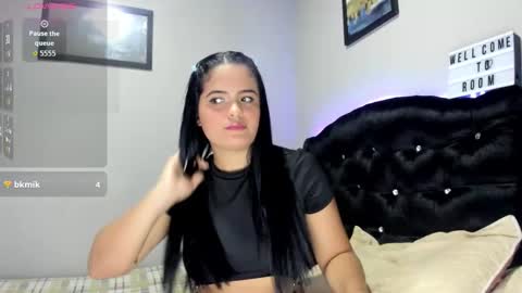 Snapshot of kellymillian_ chatting on September 18, 6:54 pm kellyMillian online show from September 18, 6:54 pm