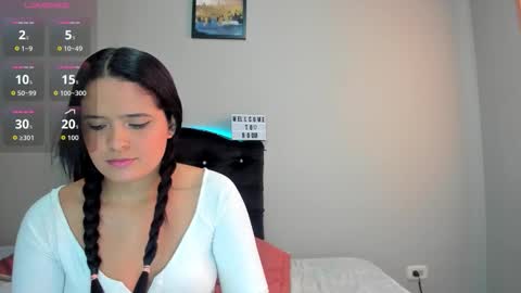 Snapshot of kellymillian_ chatting on October 17, 7:27 pm kellyMillian online show from October 17, 7:27 pm