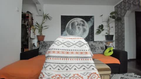 Snapshot of kellymorgan_ chatting on February 15, 12:11 pm Monday - Friday 08 am - 3 pm GMT 3 online show from February 15, 12:11 pm