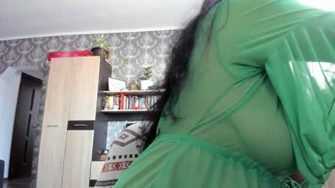 Snapshot of kellymorgan_ chatting on October 30, 8:49 am Monday - Friday 08 am - 3 pm GMT 3 online show from October 30, 8:49 am