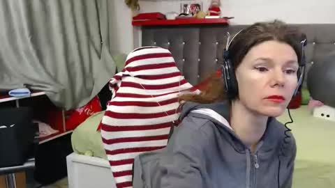 kelly online show from January 16, 10:58 pm