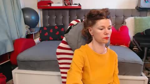 kelly online show from April 5, 7:16 am