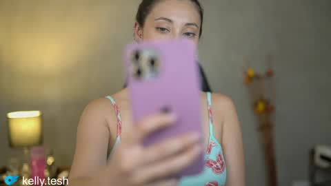 Kelly online show from May 24, 10:37 pm