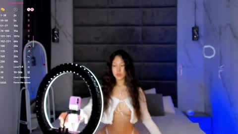 Snapshot of kellyy_bern chatting on May 21, 1:12 am kellyy_bern online show from May 21, 1:12 am