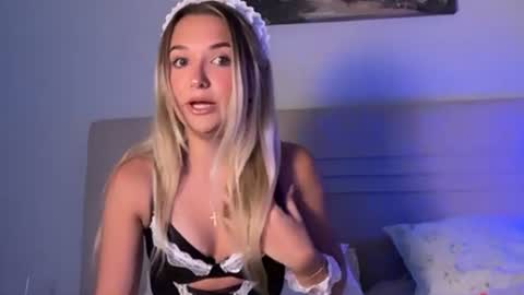Kelsey Blu online show from June 20, 12:14 am