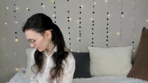 Kelsirabenold online show from February 17, 5:04 am