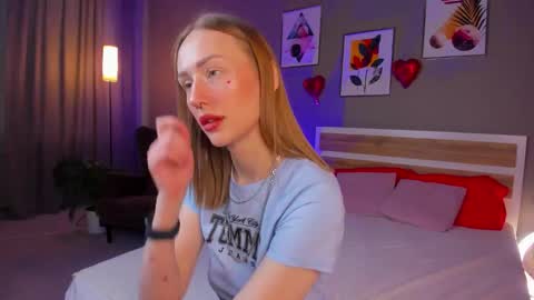 Snapshot of kely_cute chatting on February 24, 11:19 am kely cute online show from February 24, 11:19 am