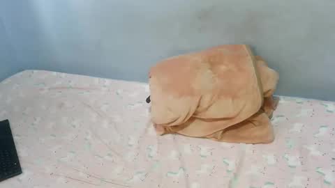 kem2000400282 online show from March 2, 7:37 am