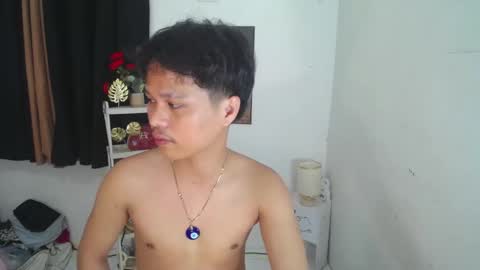 Snapshot of ken8804 chatting on March 2, 6:47 am ken8804 online show from March 2, 6:47 am