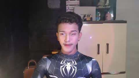 Snapshot of ken_bigcockxx chatting on February 12, 11:07 am Ken online show from February 12, 11:07 am