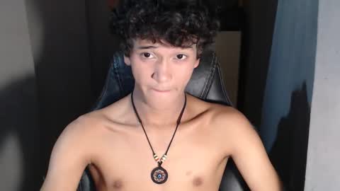 Snapshot of ken_bigcockxx chatting on September 20, 7:42 am Ken online show from September 20, 7:42 am