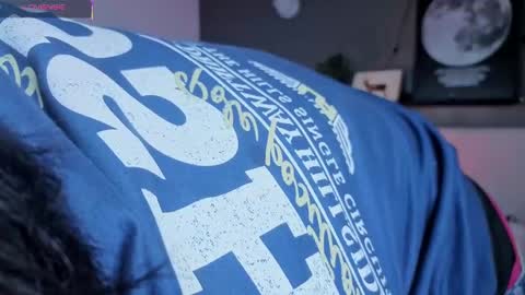 Snapshot of ken_boy_ chatting on October 29, 11:34 am online show from October 29, 11:34 am