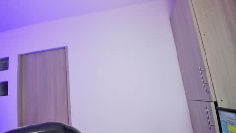 Ken Col online show from April 14, 3:34 am