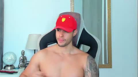 Snapshot of ken_mailik chatting on June 10, 1:39 am ken_mailik online show from June 10, 1:39 am
