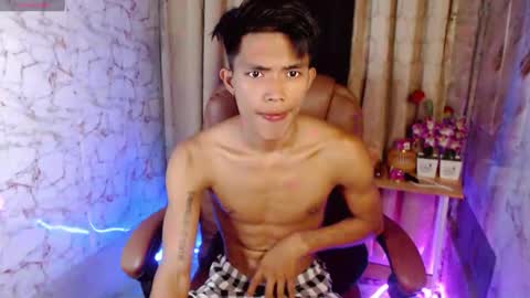 ken_minjun online show from April 9, 10:31 am