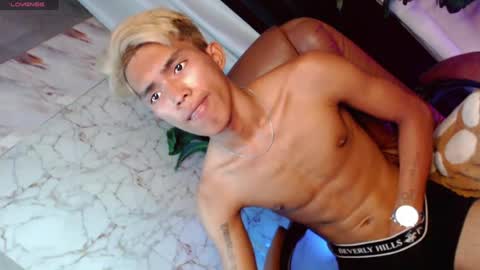 ken_minjun online show from June 24, 12:04 pm