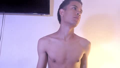 Snapshot of ken_rivera chatting on February 2, 12:13 pm Julian Rivera online show from February 2, 12:13 pm