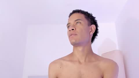 Snapshot of ken_rivera chatting on September 21, 12:18 pm Julian Rivera online show from September 21, 12:18 pm