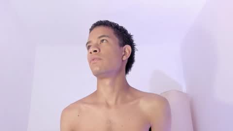 Snapshot of ken_rivera chatting on September 28, 12:43 pm Julian Rivera online show from September 28, 12:43 pm