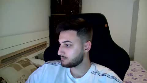 Snapshot of kenan_10 chatting on June 1, 9:16 pm kenan online show from June 1, 9:16 pm