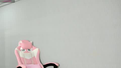 Snapshot of kendal_hot1 chatting on January 9, 10:18 am Aleja3 online show from January 9, 10:18 am