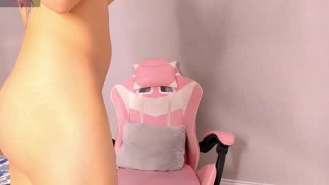 Snapshot of kendal_hot1 chatting on January 17, 8:01 pm Aleja3 online show from January 17, 8:01 pm