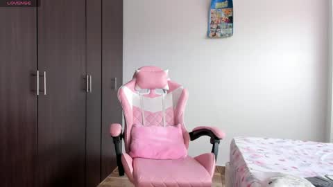 Snapshot of kendal_hot1 chatting on March 1, 7:05 pm Aleja3 online show from March 1, 7:05 pm