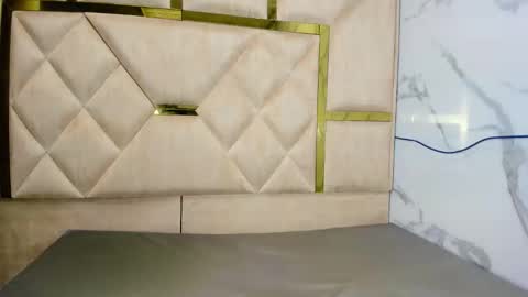 Snapshot of kendall69__ chatting on October 22, 12:49 pm kendall69__ online show from October 22, 12:49 pm