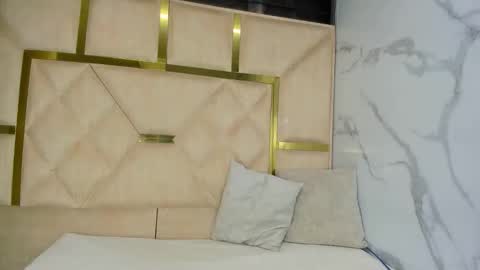 Snapshot of kendall69__ chatting on November 26, 12:17 pm kendall69__ online show from November 26, 12:17 pm