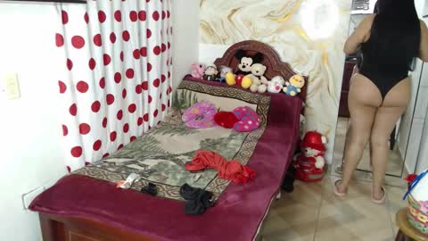 kendall  online show from March 24, 5:45 am