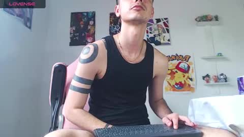 Snapshot of kendall_ros chatting on December 29, 7:32 pm kendall ross online show from December 29, 7:32 pm