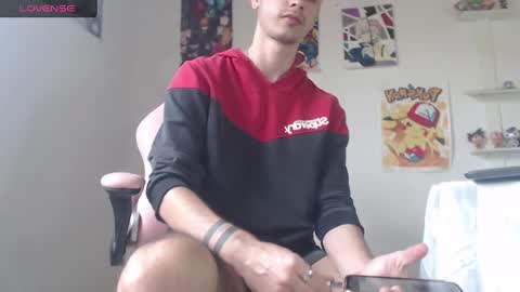 Snapshot of kendall_ros chatting on December 30, 4:40 pm kendall ross online show from December 30, 4:40 pm