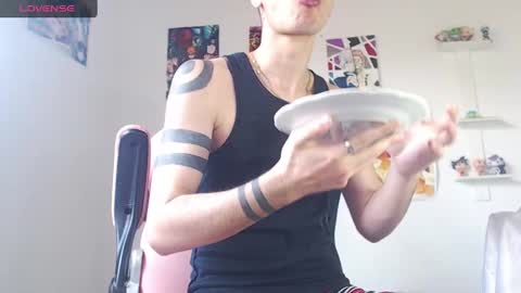 Snapshot of kendall_ros chatting on February 2, 3:28 pm kendall ross online show from February 2, 3:28 pm