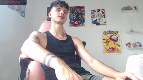 Snapshot of kendall_ros chatting on February 15, 7:28 pm kendall ross online show from February 15, 7:28 pm