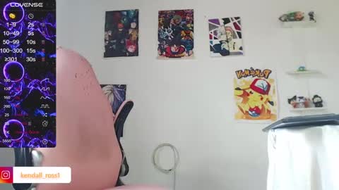 Snapshot of kendall_ros chatting on February 21, 6:37 pm kendall ross online show from February 21, 6:37 pm