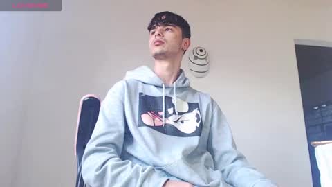 Snapshot of kendall_ros chatting on October 9, 2:59 pm kendall ross online show from October 9, 2:59 pm